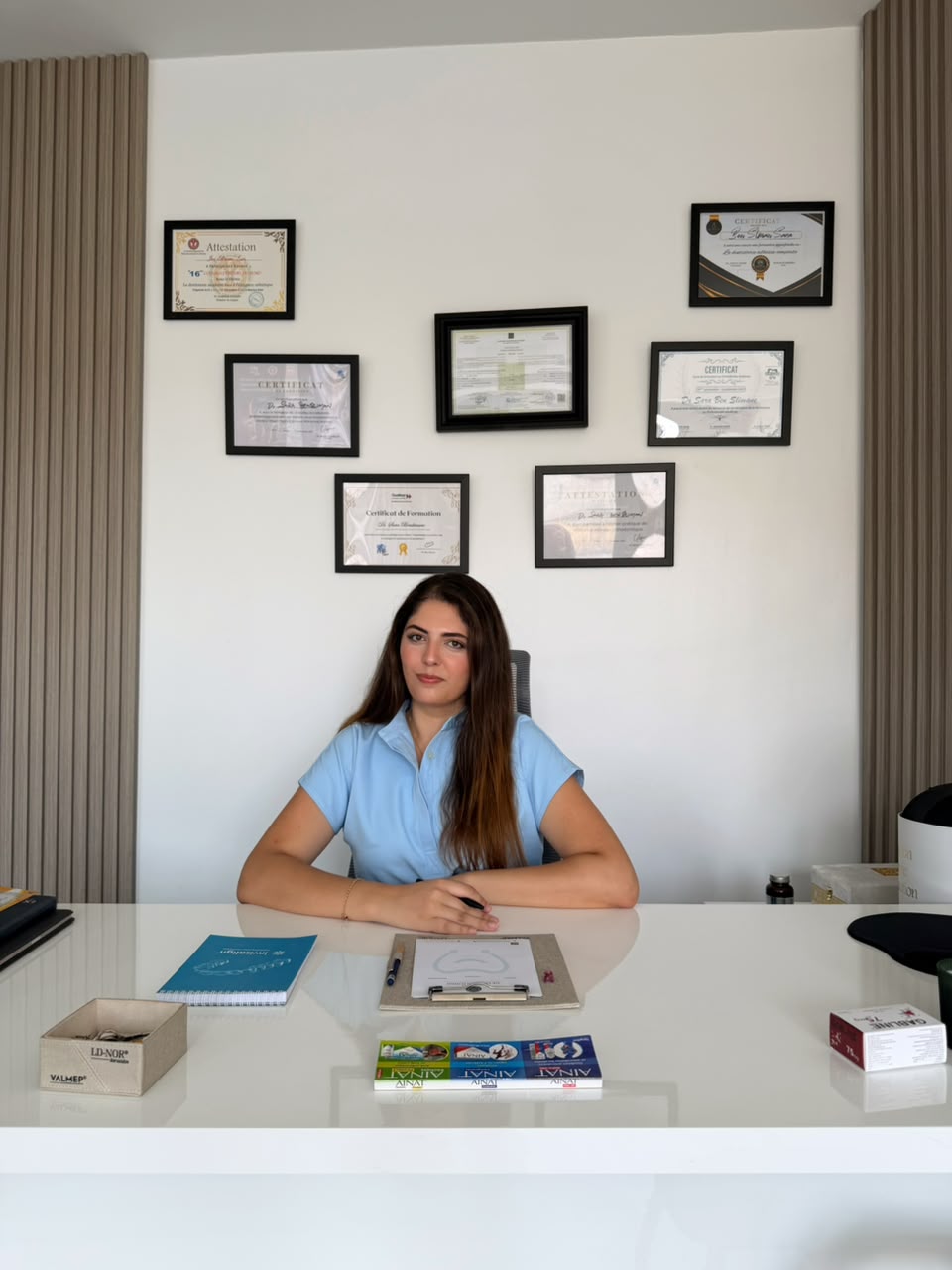 Portrait du Dr. Sara Ben Sliman, chirurgien dentiste